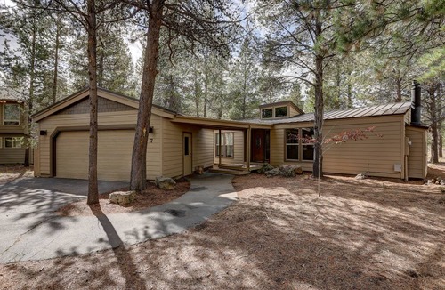 Overlook Park House | 123 m² House ∙ 3 bedrooms ∙ 8 guests