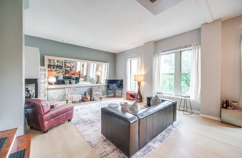 Downtown Cleveland Apartment | 125 m² Apartment ∙ 2 bedrooms ∙ 4 guests