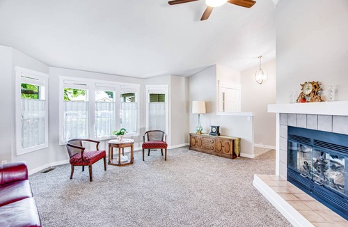 West Valley House | 125 m² House ∙ 2 bedrooms ∙ 4 guests