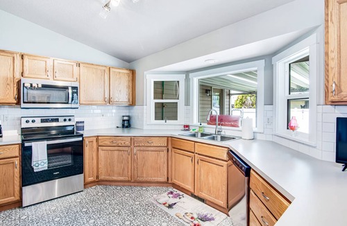 West Valley House | 125 m² House ∙ 2 bedrooms ∙ 4 guests