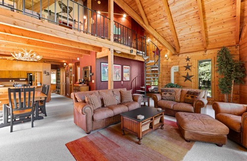 McCall House | 129 m² House ∙ 2 bedrooms ∙ 8 guests