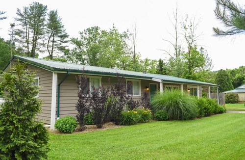 Nelsonville Cottage | 130 m² Cabin ∙ 3 bedrooms ∙ 9 guests