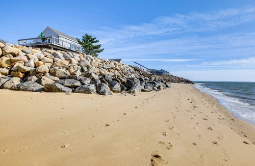 North Eastham House | 130 m² House ∙ 3 bedrooms ∙ 6 guests