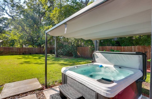 Pilot Point House | 136 m² House ∙ 3 bedrooms ∙ 9 guests