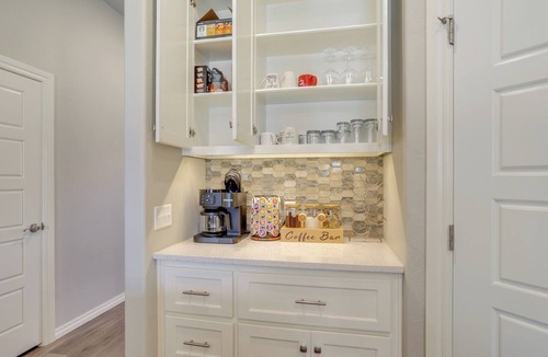 Yukon Cottage | 14 Mi to Dtwn Okc: Quiet Yukon Gem