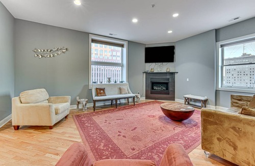 Downtown Omaha Apartment | 142 m² Apartment ∙ 2 bedrooms ∙ 6 guests