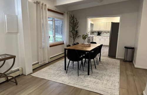 Wayne House | 143 m² House ∙ 4 bedrooms ∙ 8 guests