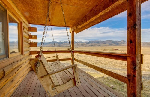Pray House | 148 m² House ∙ 2 bedrooms ∙ 9 guests