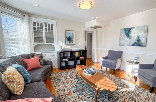 North Cambridge Apartment | 149 m² Apartment ∙ 5 bedrooms ∙ 10 guests