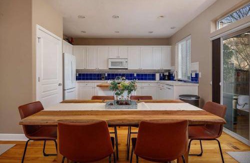 Beaverton House | 149 m² House ∙ 1 bedroom ∙ 6 guests