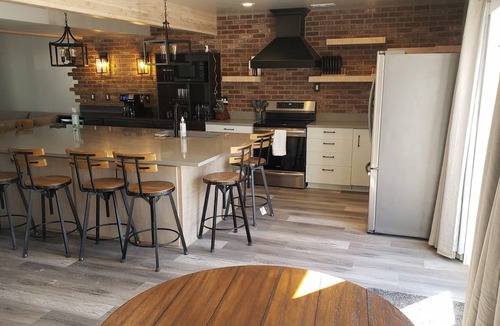 Midvale House | 149 m² House ∙ 3 bedrooms ∙ 3 guests