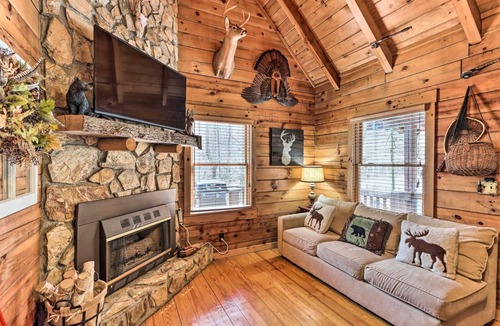 Walnut Mountain House | 157 m² House ∙ 2 bedrooms ∙ 8 guests