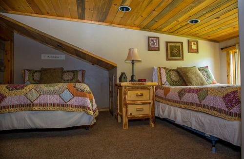 Afton Condo | 16) 1 BEDROOM WITH LOFT CONDOS - 3 QUEENS- The Mountain Inn