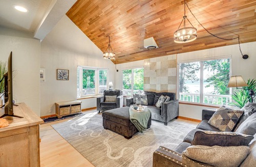 Potlatch House | 165 m² House ∙ 3 bedrooms ∙ 8 guests