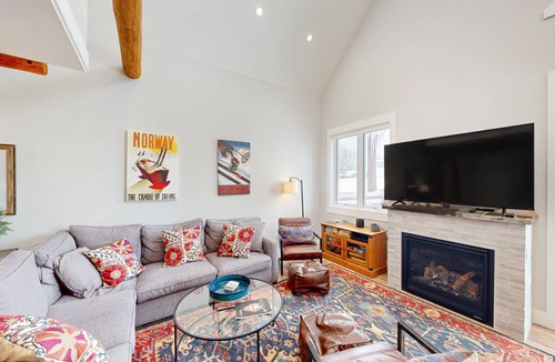 Saddle Ridge House | 167 m² House ∙ 3 bedrooms ∙ 7 guests