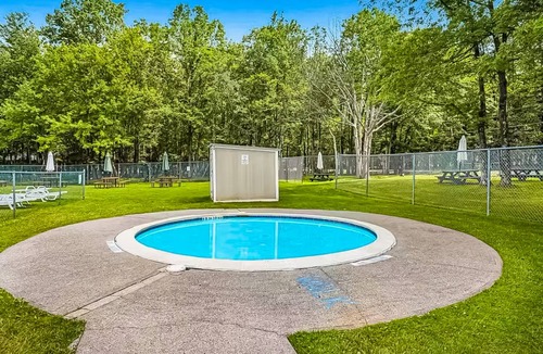 Tunkhannock Township House | 167 m² House ∙ 3 bedrooms ∙ 10 guests