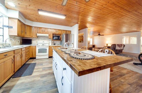North Jackson House | 167 m² House ∙ 2 bedrooms ∙ 4 guests