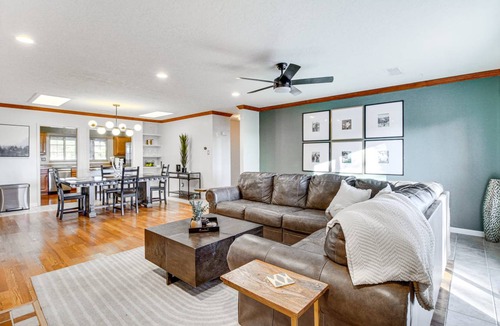 Paradise Hills Civic Apartment | 167 m² Apartment ∙ 2 bedrooms ∙ 4 guests