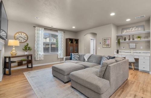 Orchard District House | 169 m² House ∙ 3 bedrooms ∙ 7 guests