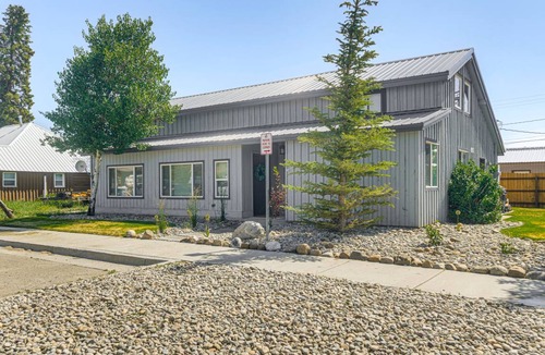 Pinedale House | 174 m² House ∙ 3 bedrooms ∙ 8 guests