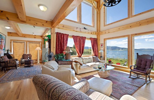 Island Park Cabin | 177 m² Cabin ∙ 4 bedrooms ∙ 9 guests