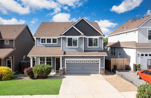 Mountain View House | 178 m² House ∙ 4 bedrooms ∙ 10 guests