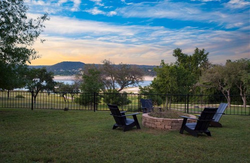 Cardinal Hills House | 181 m² House ∙ 3 bedrooms ∙ 8 guests