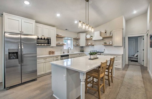 Bloomington House | 183 m² House ∙ 4 bedrooms ∙ 16 guests