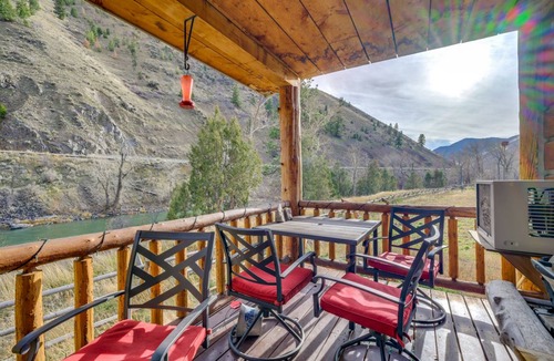 Salmon House | 185 m² House ∙ 2 bedrooms ∙ 8 guests