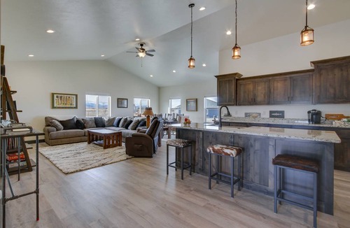 Dillon House | 185 m² House ∙ 3 bedrooms ∙ 8 guests