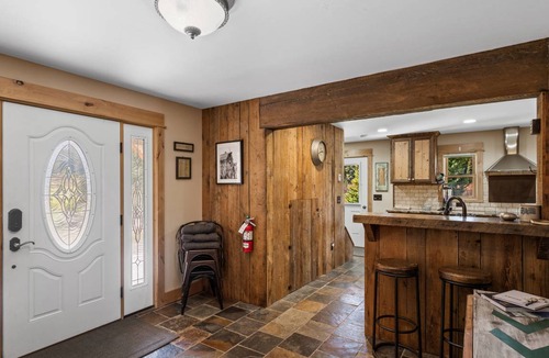 Lazy Acres House | 186 m² House ∙ 2 bedrooms ∙ 8 guests