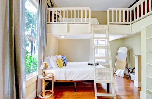 Southtown House | 186 m² House ∙ 3 bedrooms ∙ 10 guests
