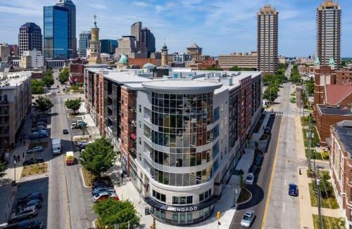 Chatham-Arch Apartment | 18BR 17BA Combined Apartments close to Lucas Oil Stadiom