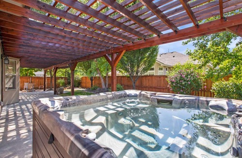 Meridian House | 192 m² House ∙ 4 bedrooms ∙ 8 guests
