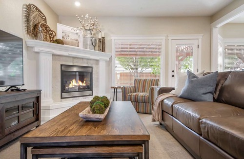 Meridian House | 192 m² House ∙ 4 bedrooms ∙ 8 guests