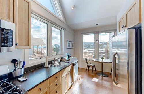 Saddle Ridge House | 195 m² House ∙ 3 bedrooms ∙ 8 guests