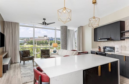 Luckie-Marietta District Resort | 1Bed/1Bath New Resort in Downtown Atlanta Near Centennial Olympic Park!