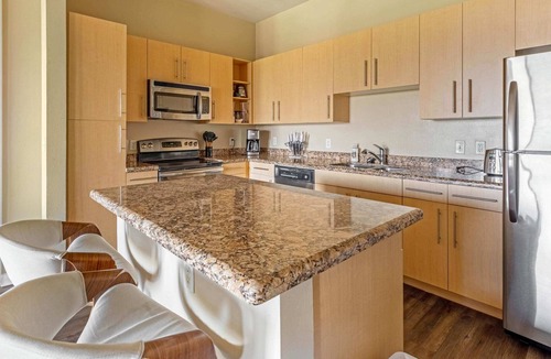 Cityplace Apartment | 1BR Luxury Uptown Suite w/ Pool & Gym