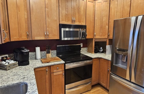 Grand Forks House | 1UP! Spacious 3Bd 2Ba Historic Home, 3min/UND