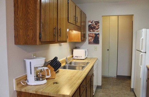 Fargo Apartment | 2 Bed, 1.5 Bath short and long term furnished rental in Fargo, ND.