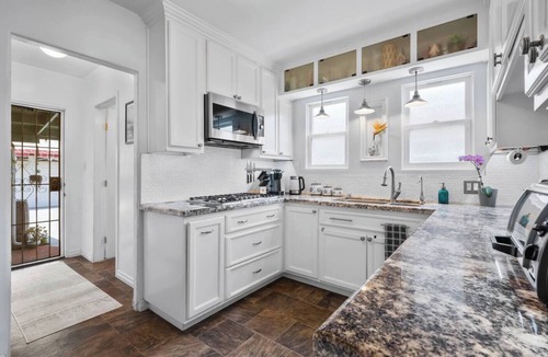 Northwest San Pedro House | 2 Bed/2 Bath Dog Friendly Blocks from the Ocean!