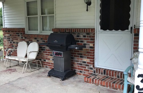 Blandburg House | 2 Bedroom 1 Bath Ranch House Within Walking Distance Of Little Juniata River.