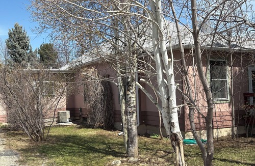 Sheridan House | 2 bedroom, 2 bath, 1/2 house in Wild Western Town