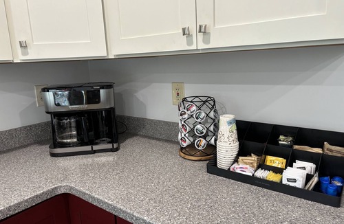 Cody Cabin | 2 Bedroom- 2 Bath Cottage - sleeps 6 max