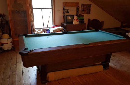 Lewistown Cabin | 2-bedroom cabin 19 miles N of Lewistown MT that sleeps 10-11 people.