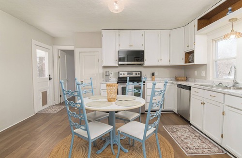 Winston - Salem Cottage | 2-bedroom cottage in Winston Salem