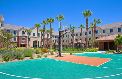 Palmdale Apartment | 2-Bedroom King & Queen Suite in Palmdale, CA