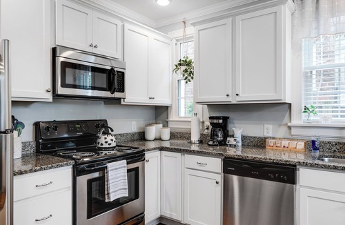 Richmond Villa | 2-bedroom villa minutes from Carytown, VCU, UofR, & Richmond Convention Center