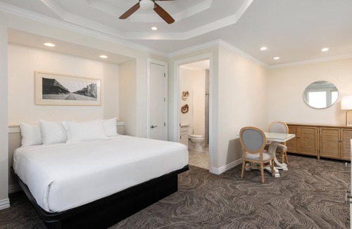 Galveston Resort | 2 bedrooms- 2 bath condo on the beach in Galveston for the Lone Star Bike Rally
