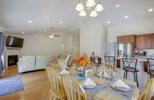 Mill City House | 2 Blocks to White Water Launch: Mill City Home